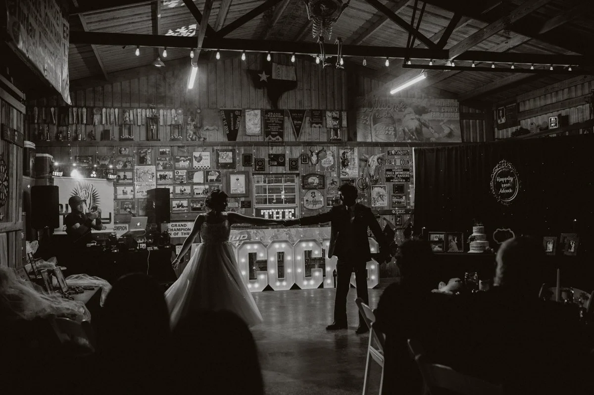 houstonwedding-galvestonwedding-houstonphotographer-texaswedding-dyiwedding-houstonweddings-loscastrophotography-64.jpg