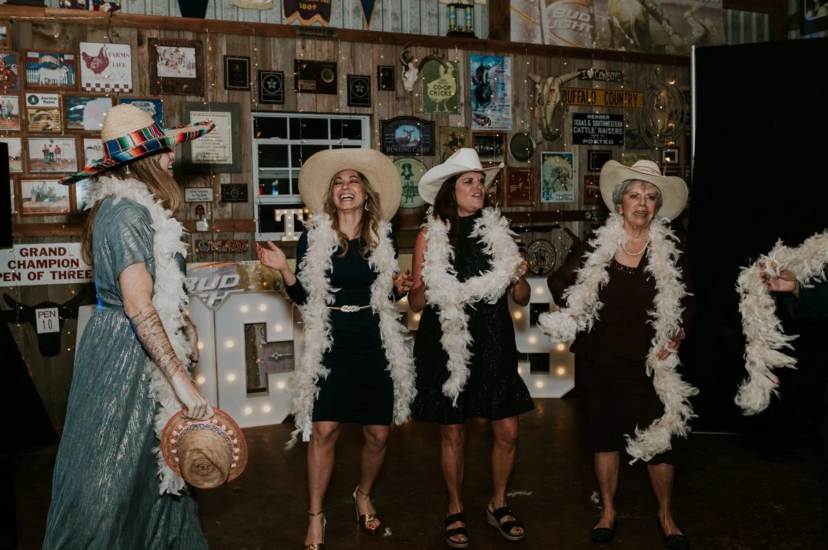 houstonwedding-galvestonwedding-houstonphotographer-texaswedding-dyiwedding-houstonweddings-loscastrophotography-77.jpg