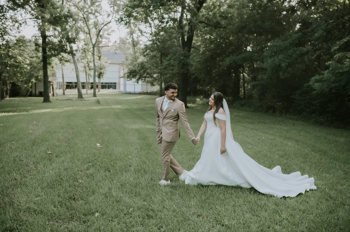 herronwedding-houstonweddings-houstonphotographer-houstonweddingphotographer-backyardweddings-diyweddings-houstonbackyardwedding-53.jpg