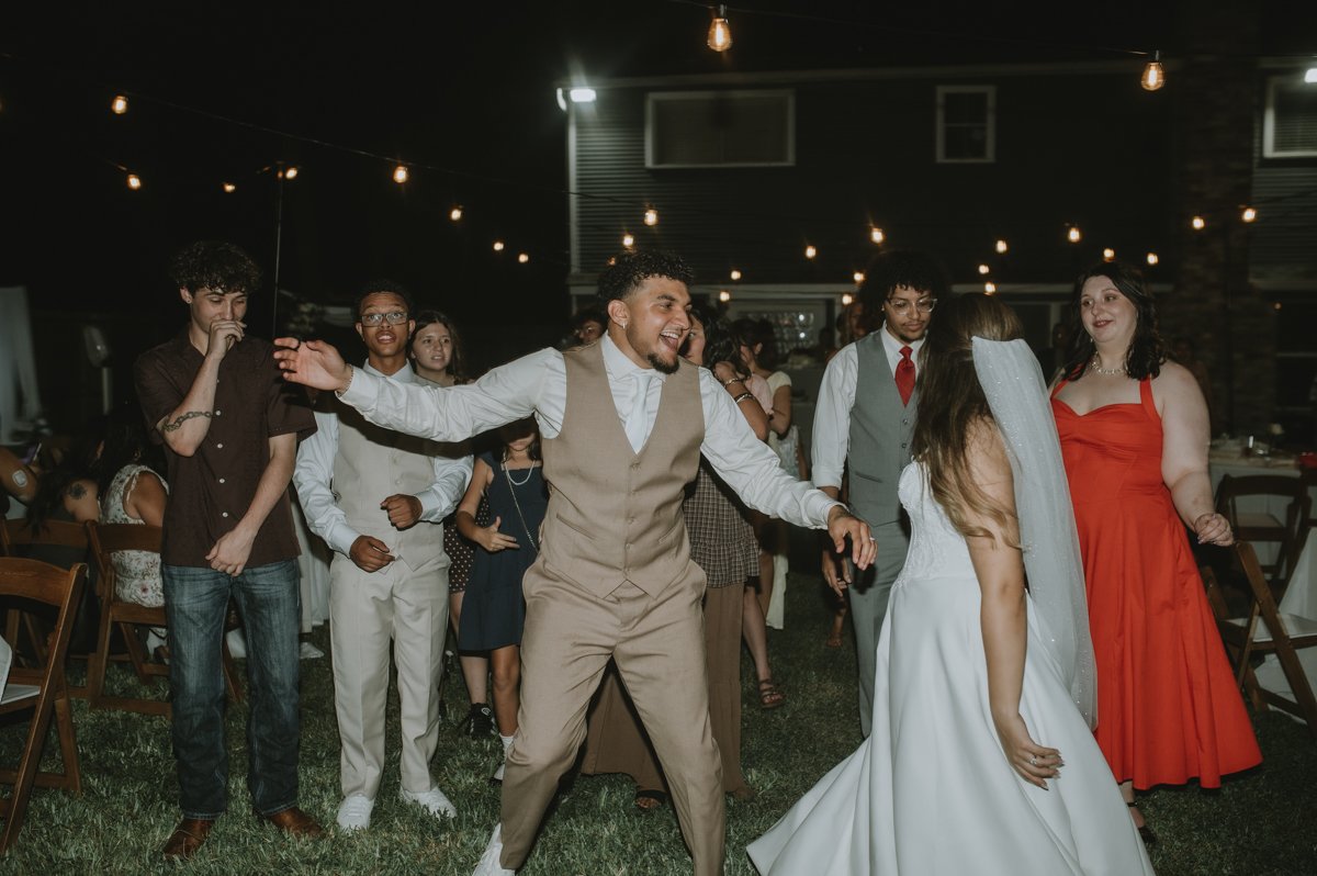 herronwedding-houstonweddings-houstonphotographer-houstonweddingphotographer-backyardweddings-diyweddings-houstonbackyardwedding-71.jpg