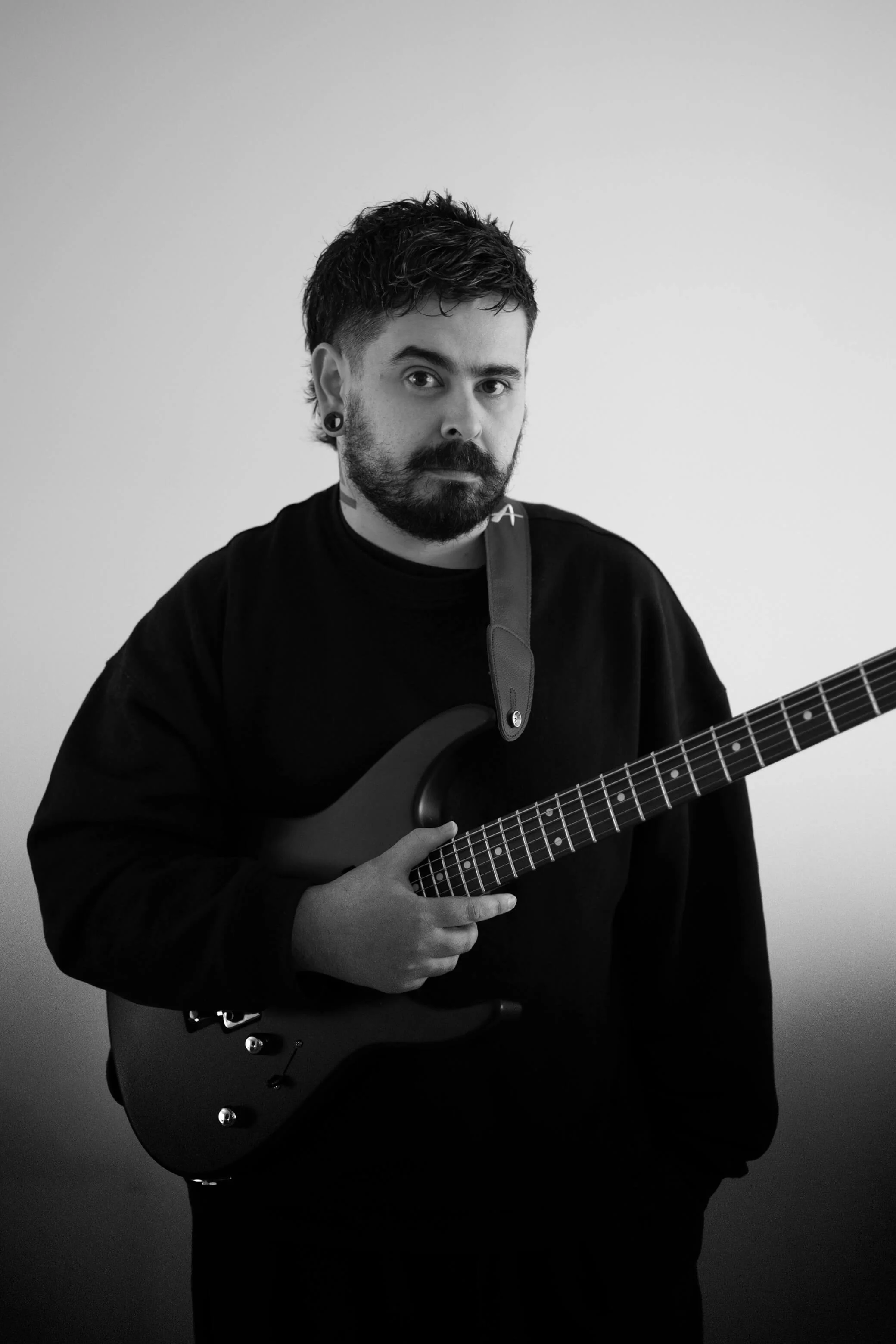 New Artist: Felipe Elioenay