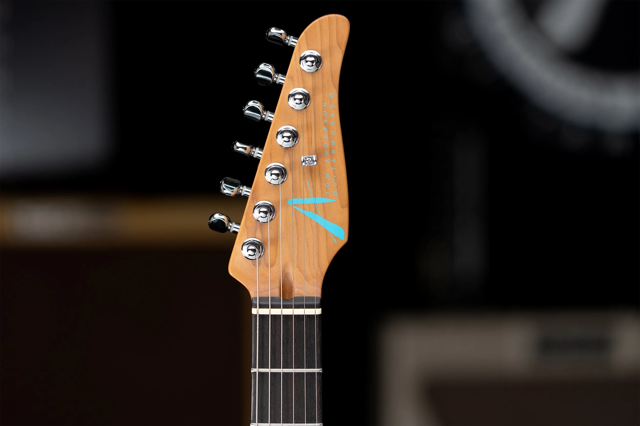 08-10-25P_hs_The Classic_Transparent Cotton Candy Blue -  - dark grain.jpg