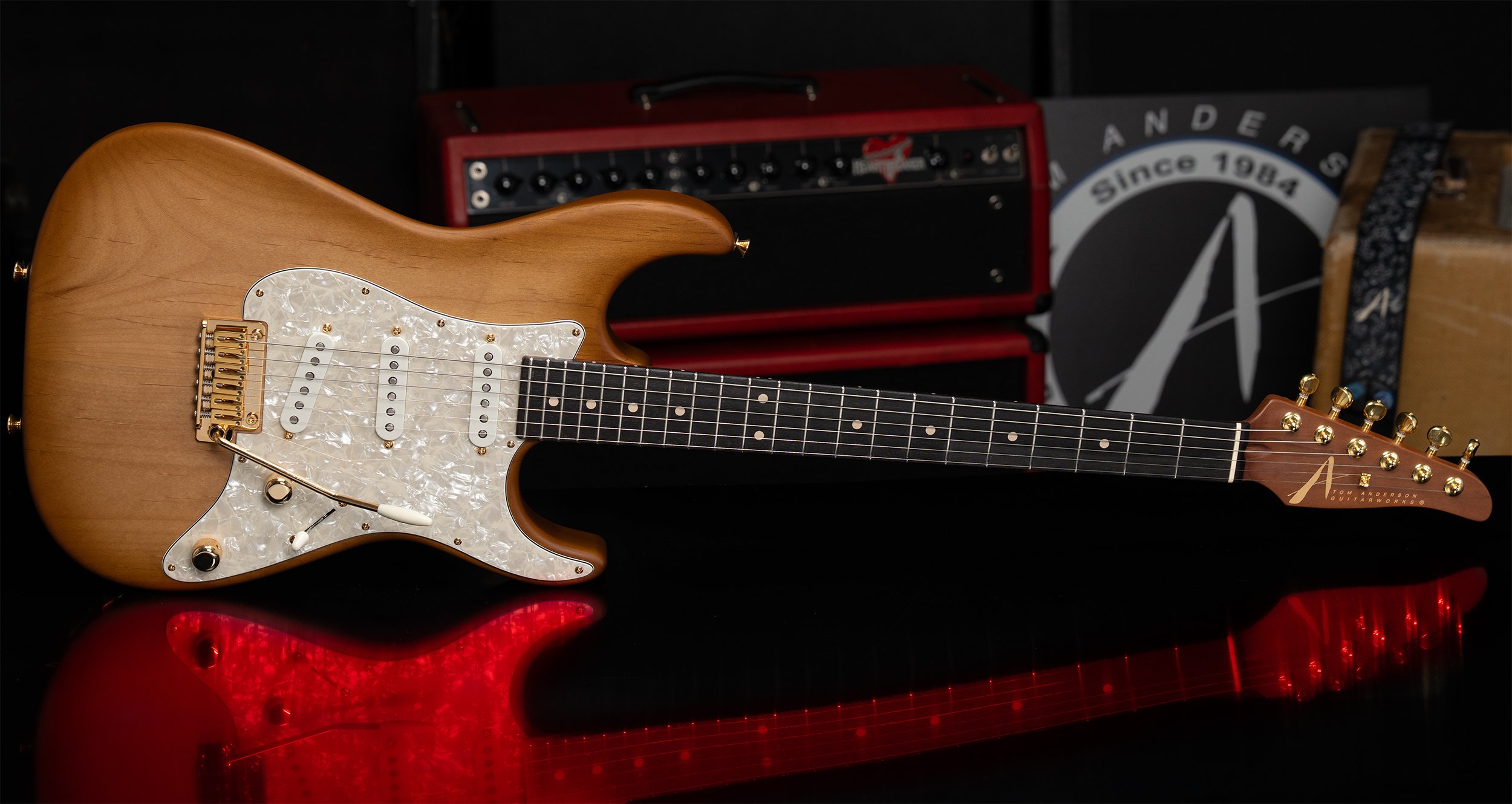 05-06-26P_fr_The Classic_Satin Light Tobacco Shaded Edge - on alder.jpg