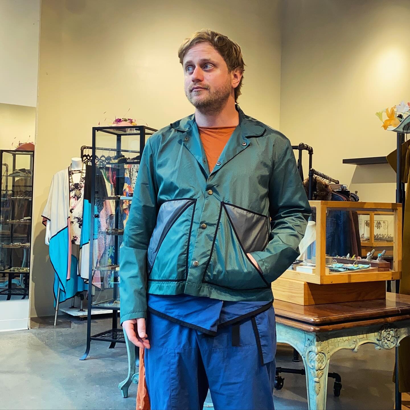 it’s raining… it’s pouring… the really handsome man is rocking this super cool new windbreaker 😉
stop by @thefittingroommpls or dm us to order yours! i am here until 5 today!
#designer #fashion #mensfashion #womensfashio