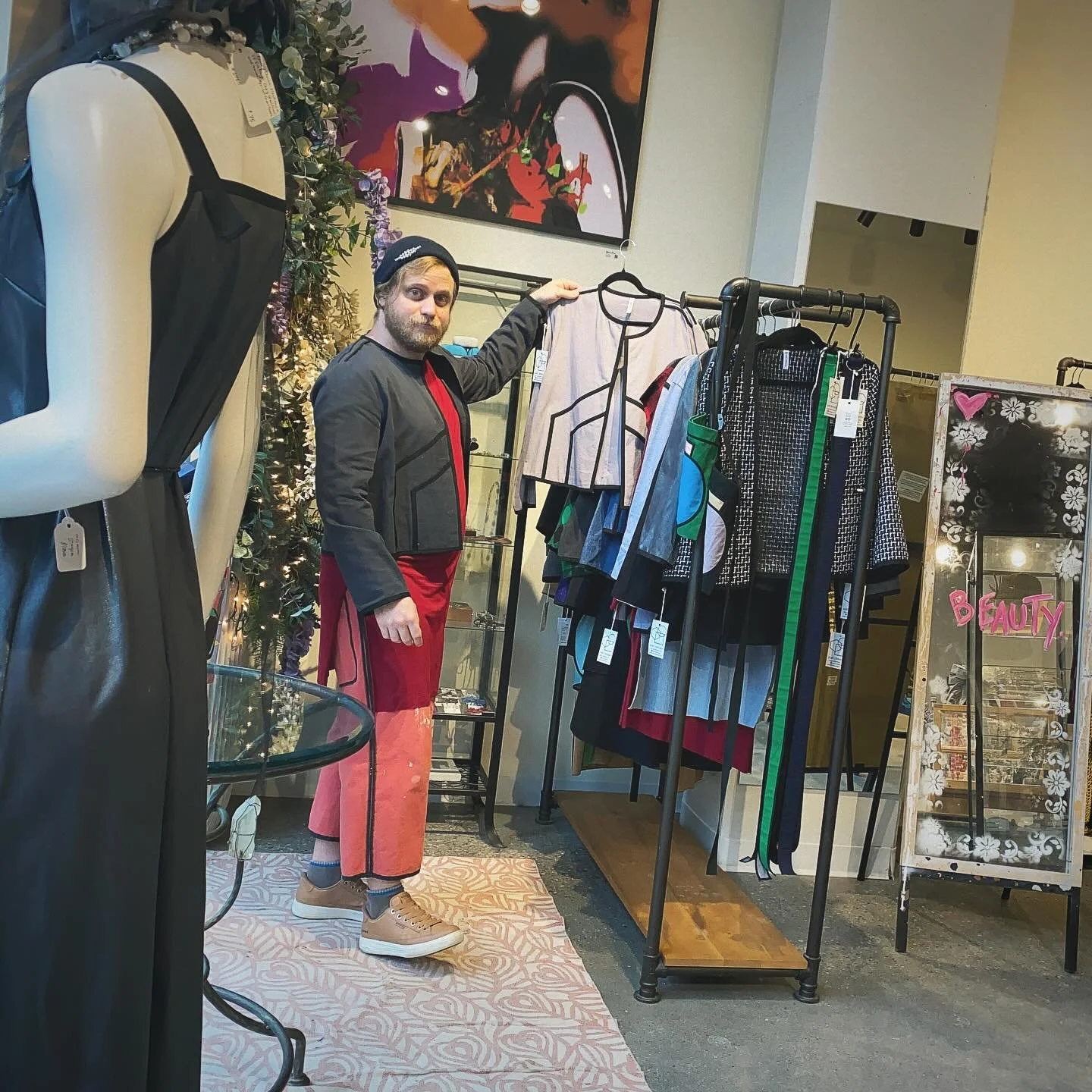 its boxing day!! 🥊 the day to come and spend all of those gift cards and christmas ca$h on what you really wanted&hellip; your favorite designer jacket from @scottjlehmann probably&hellip; or one of the many other lovely locally designed and made pi