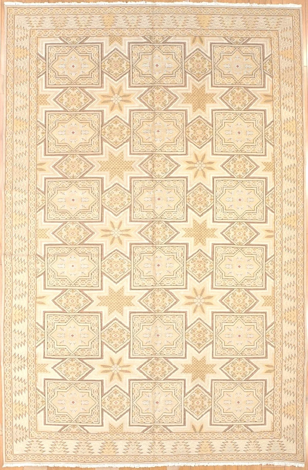 8.1 x 12.4 Abadjian High Low  768-E