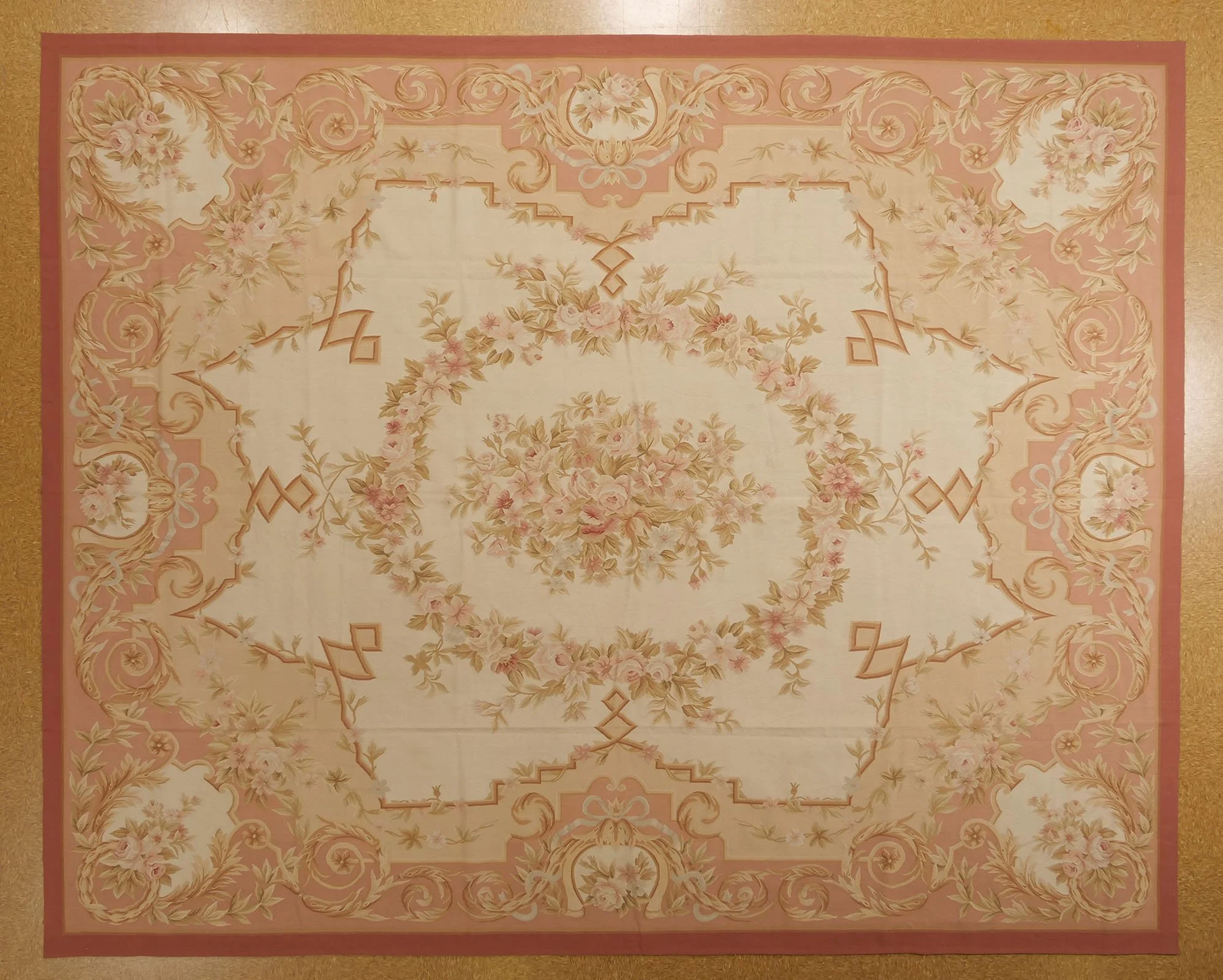 11.11 x 14.11 Aubusson Rug 124-Rose