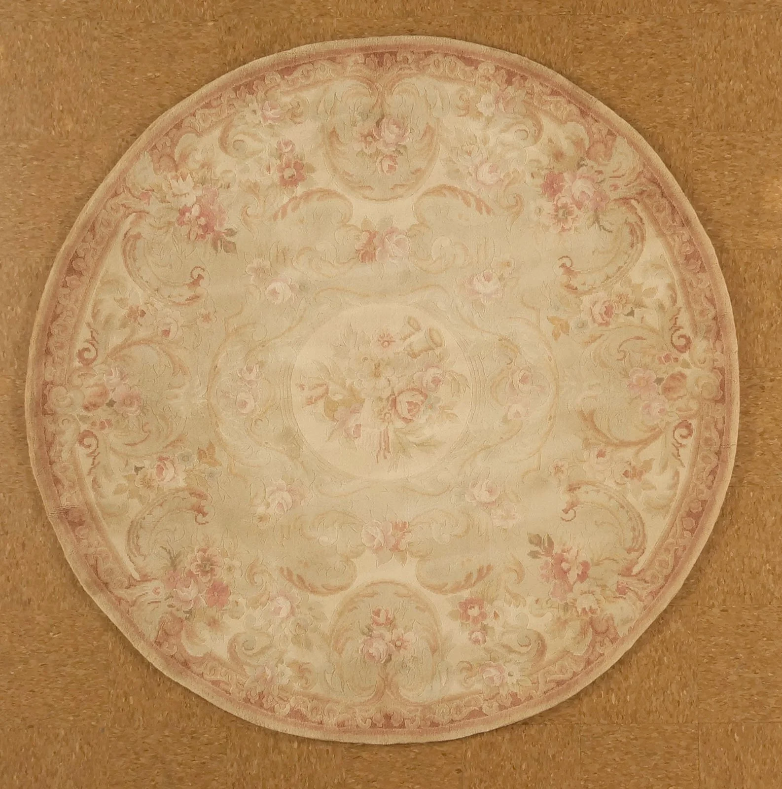 6 x 6 Savonnerie Rug  SV-4