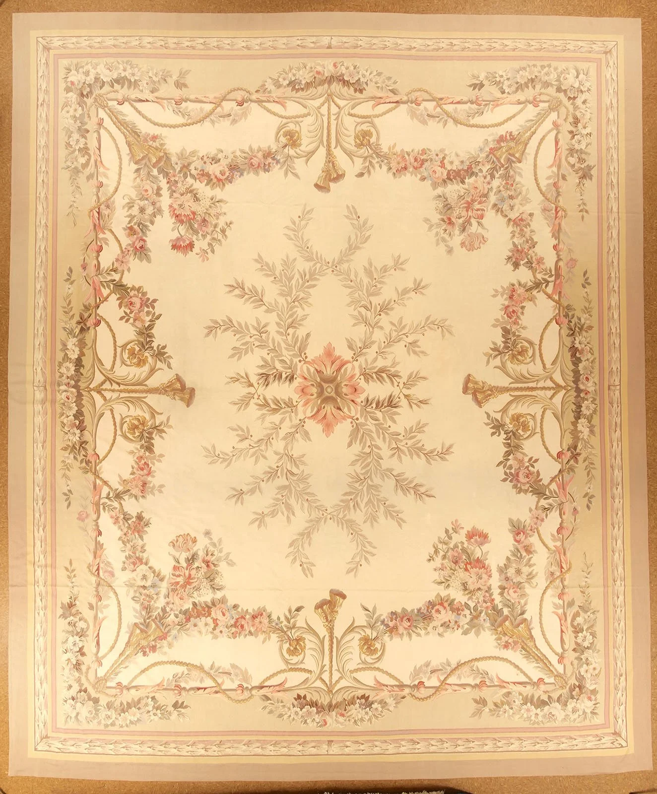 16.9 x 20 Aubusson Rug W-50-G Meter 511 x 610