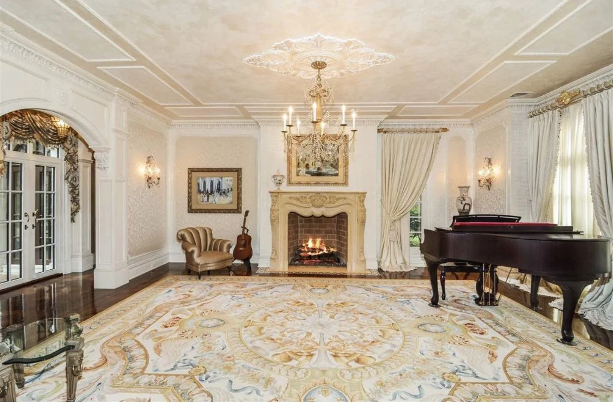 Room shot S-194-I .jpg