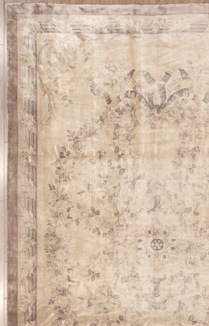 8.9 x 14 Savonnerie Rug 26Q WS-43