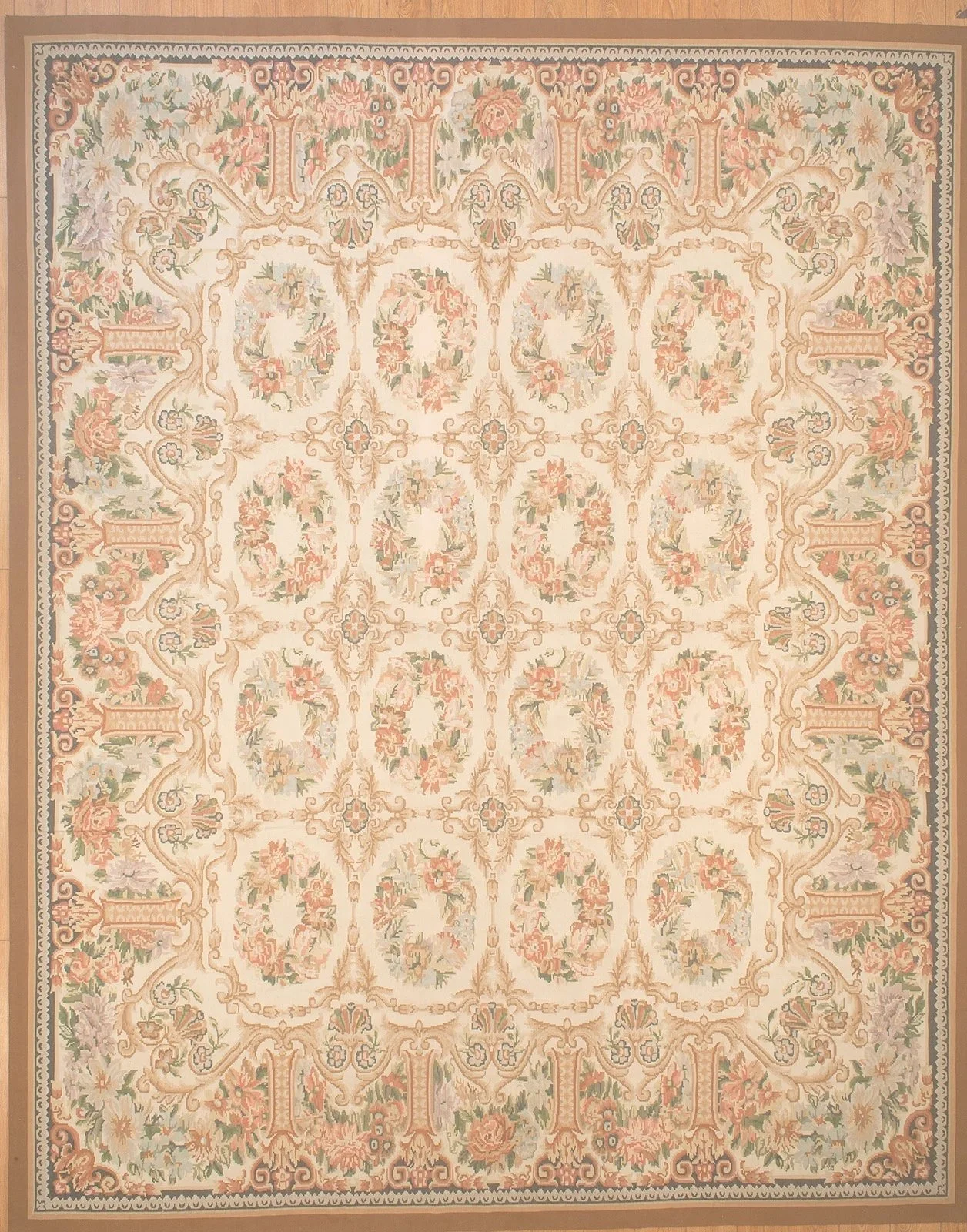 12-x-15-Aubusson-Bessarabian-304-.jpg