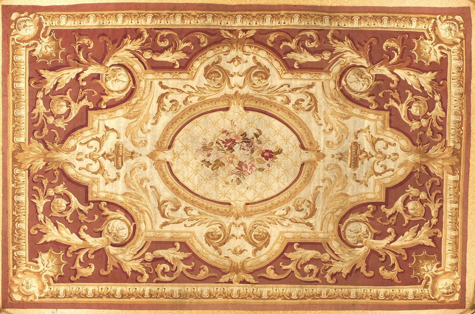 Elegant antique French Aubusson carpet in the style of Louis XV size 10 x 15.2