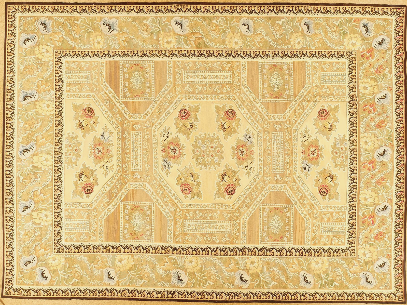 handwoven black & yellow european Aubusson carpet in size 12.1 x 16.3
