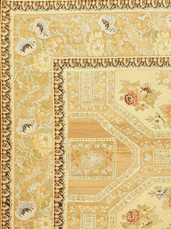 detail image of yellow 12.1 x 16.3 aubusson rug