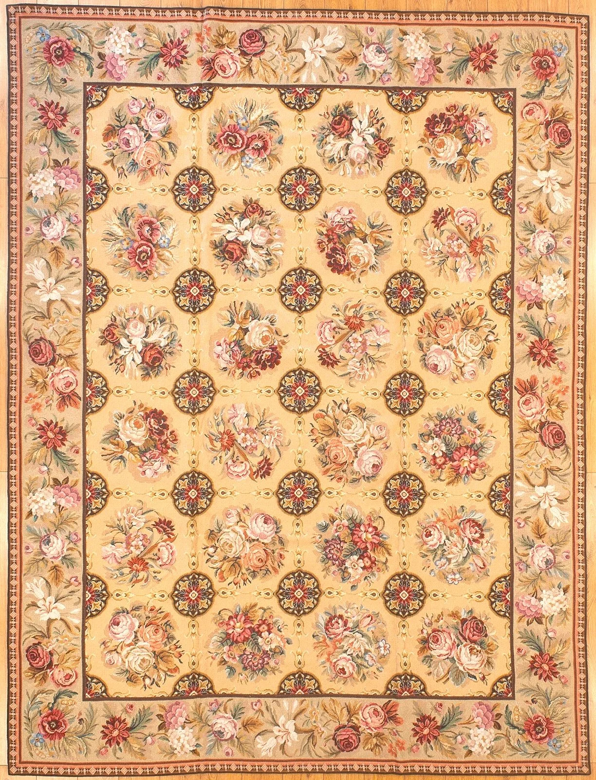 9 x 11.11 Heavy Needlepoint Rug TR-801
