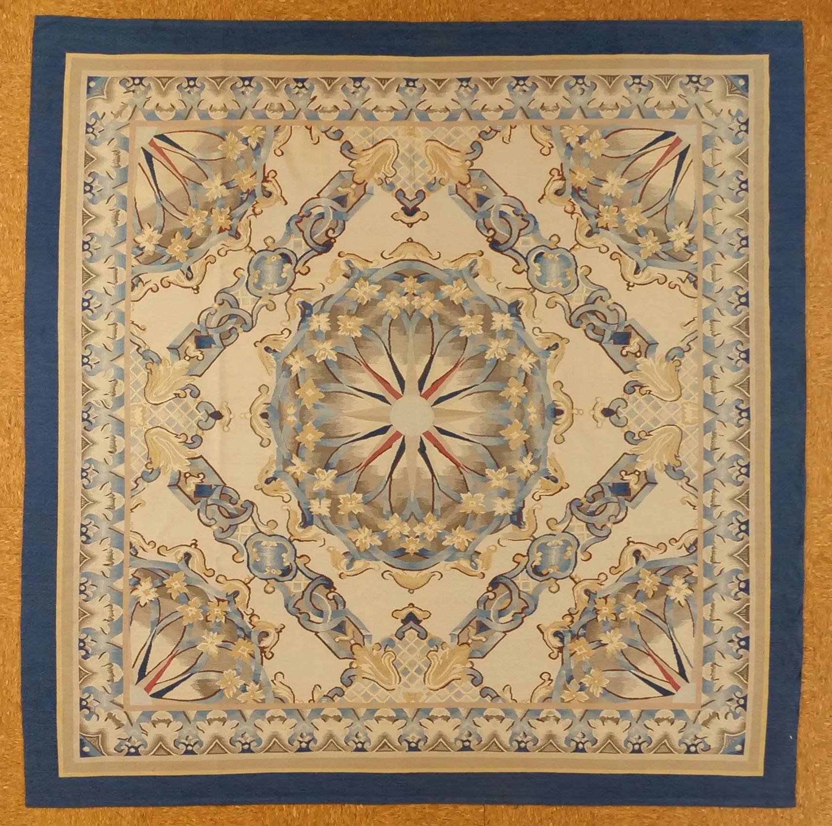 7.1 x 7.1 Aubusson Rug Design 47