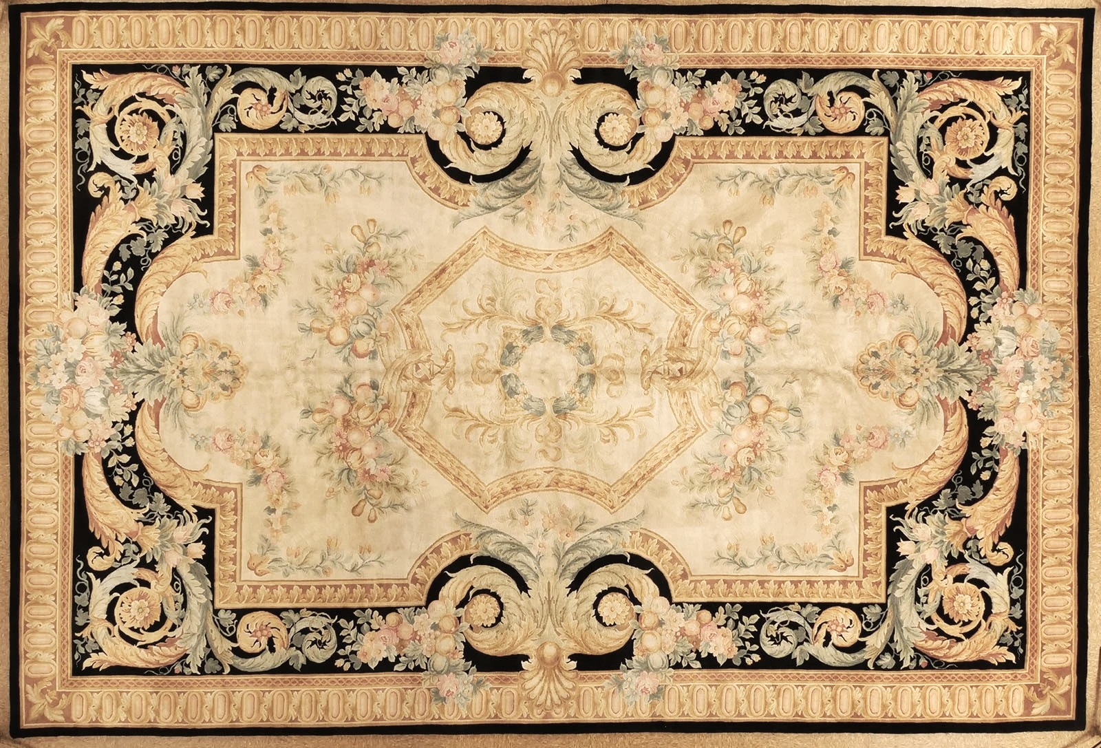 Ivory & Black hand knotted woolen Savonnerie carpet in size 12 x 18