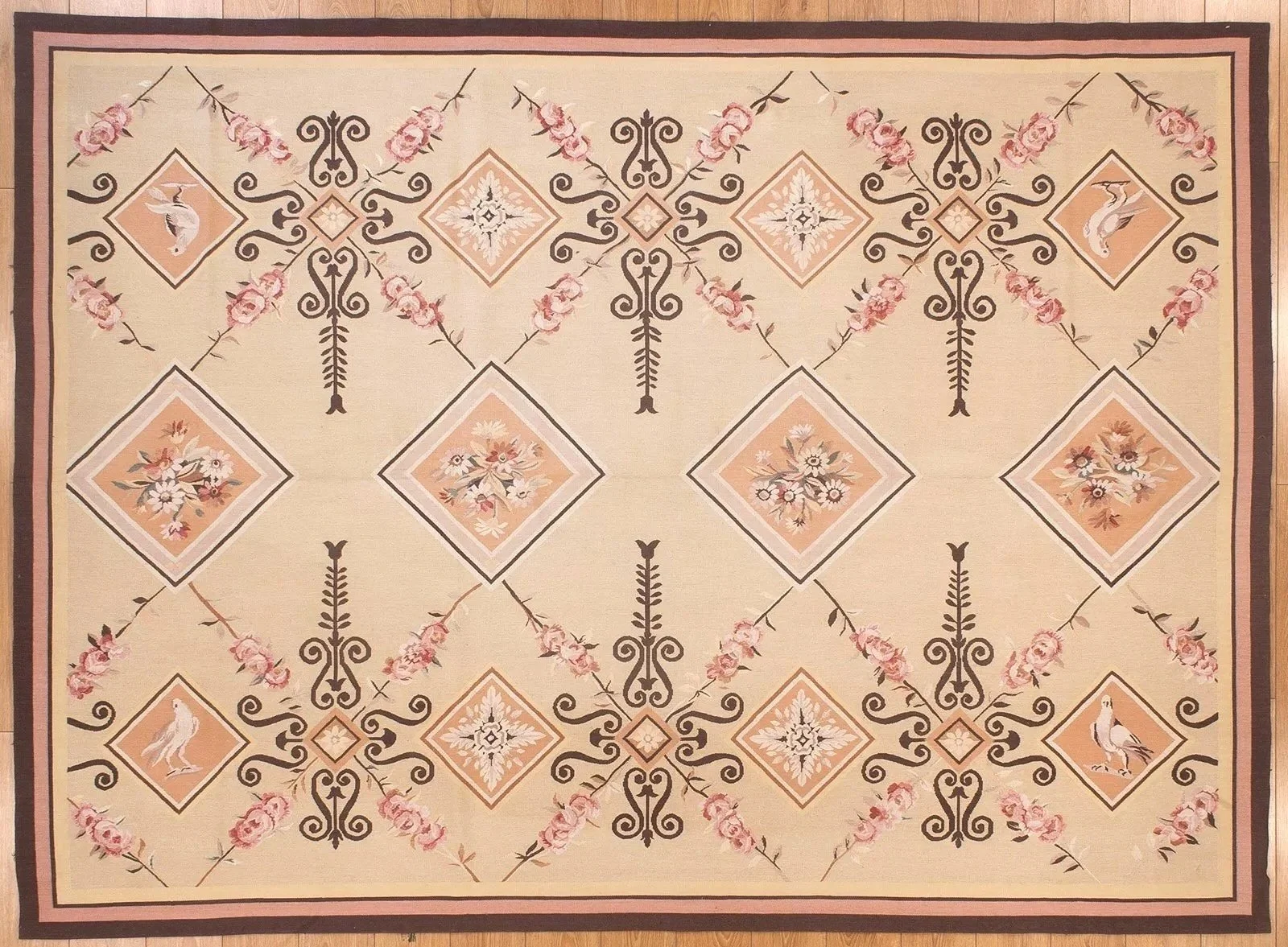 Aubusson-Bessarabian-style