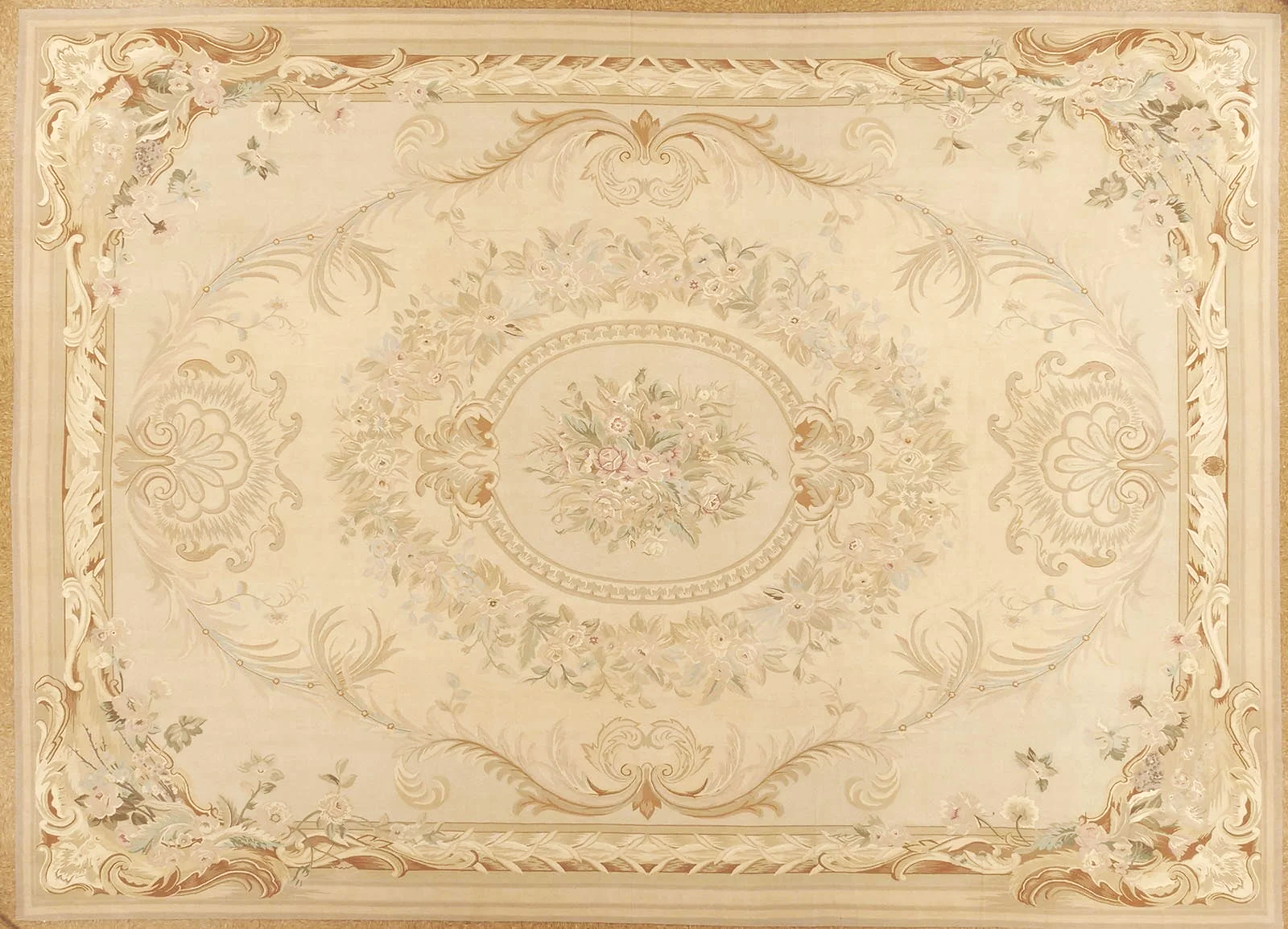 handwoven-aubusson-carpet-in-beige-And-cream-colors