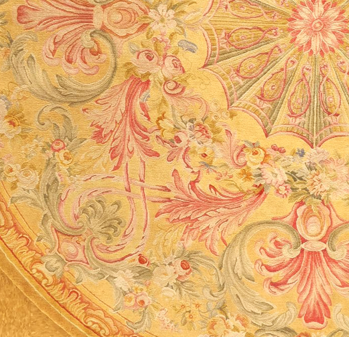 Savonnerie round rug