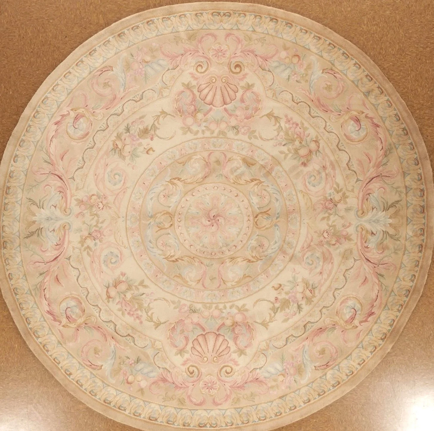 round-savonnerie-carpet