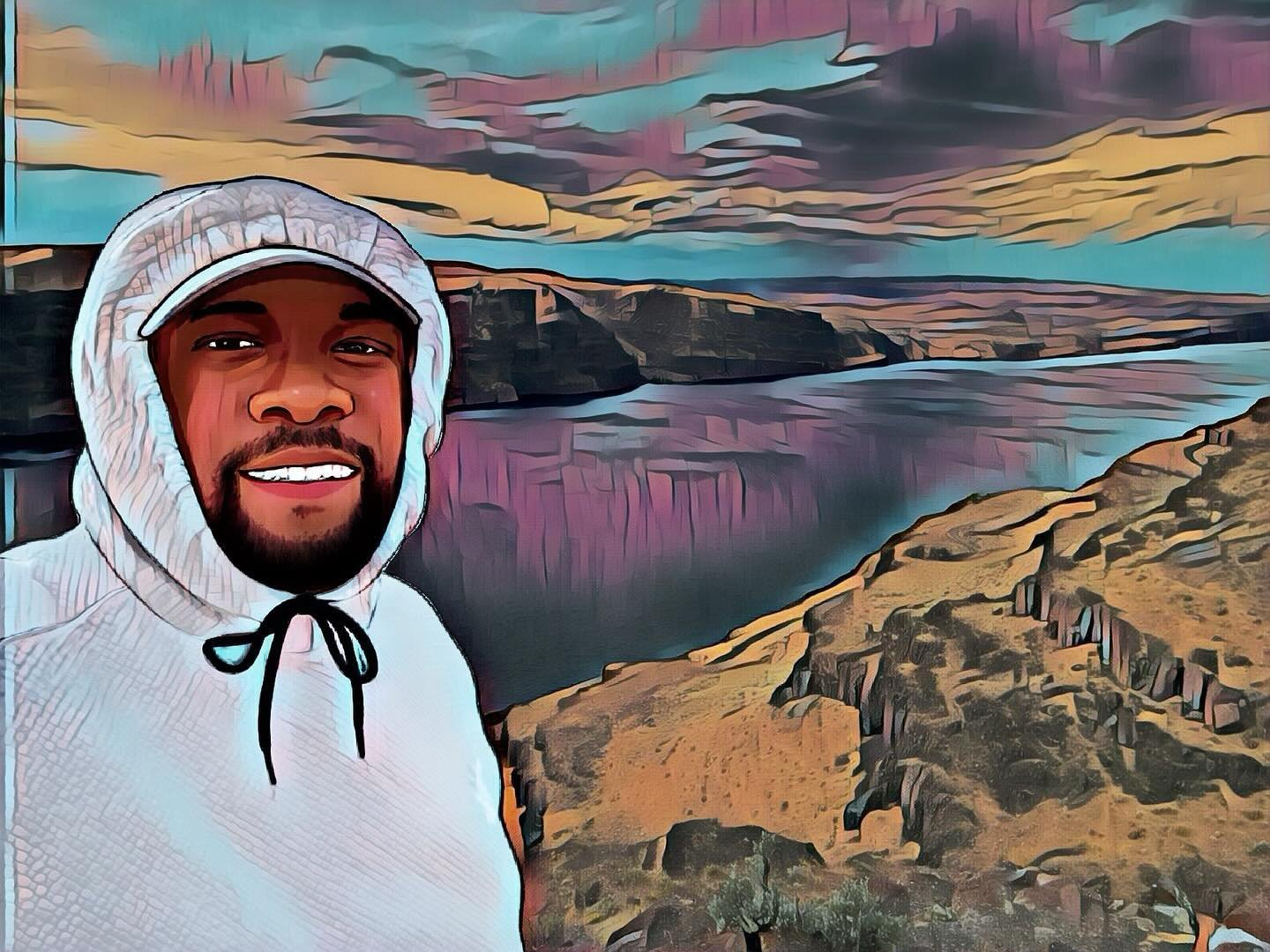 Gods River behind me