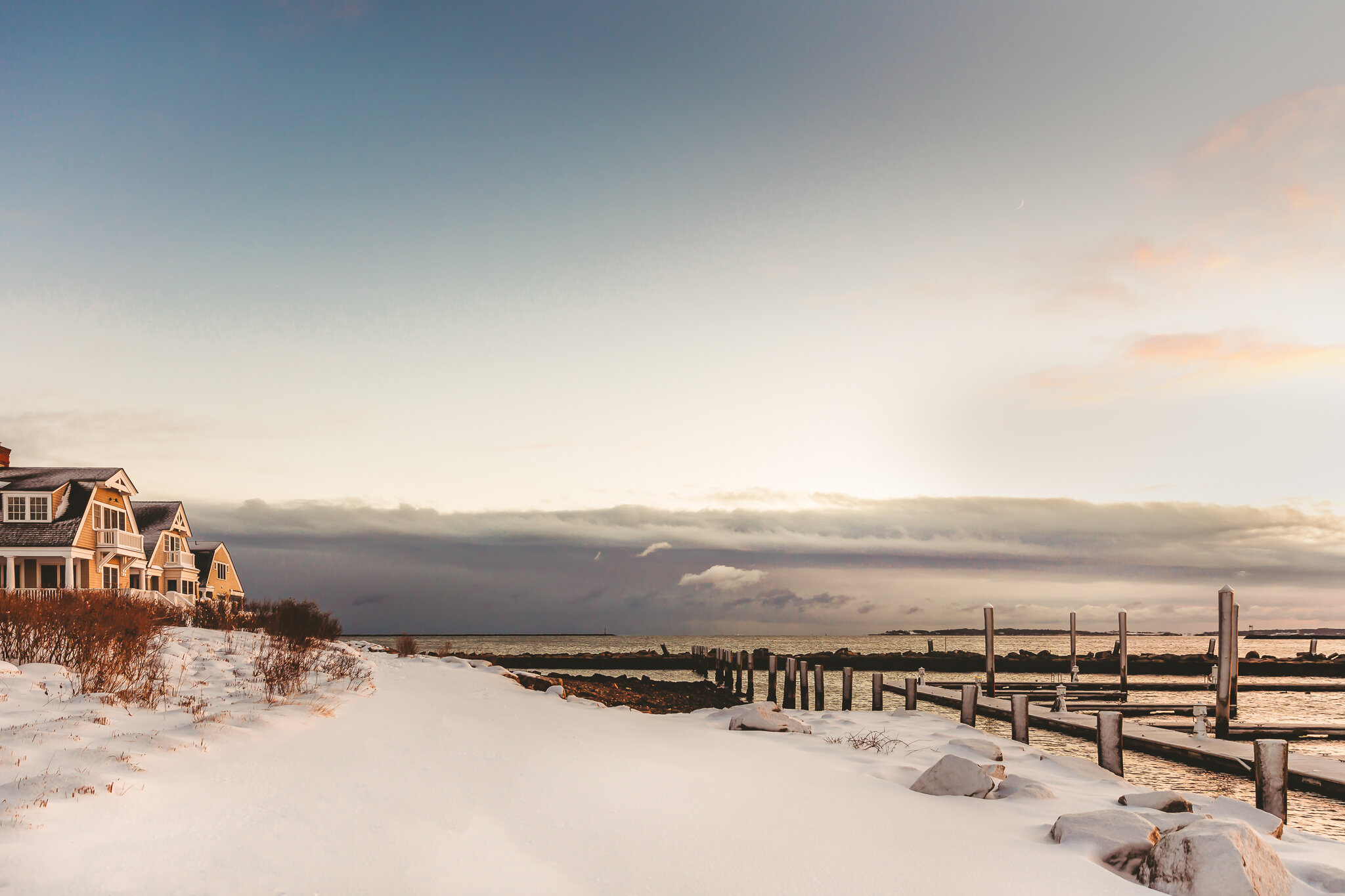 stonington jetty snow.jpg