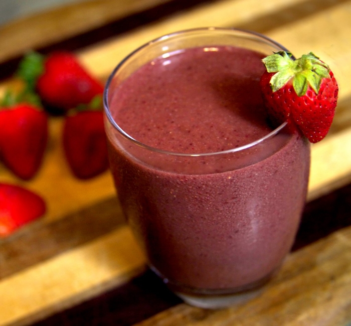 Summertime Smoothie Recipes for Hair Growth — CRWNMAG