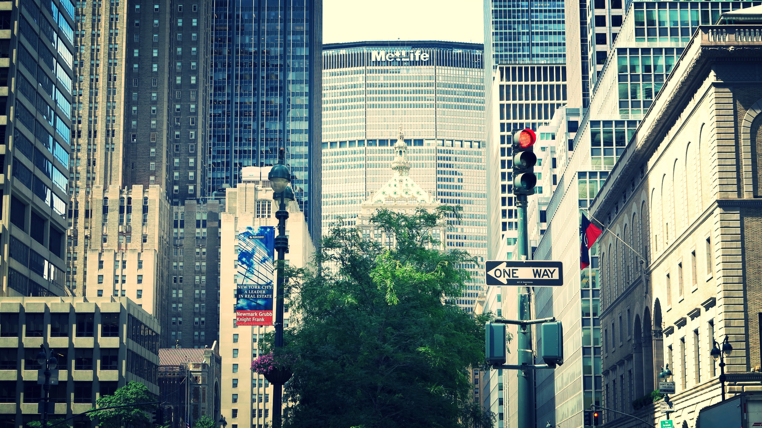 Sync Summit - Metlife Building, NYC. Photograph by Joff ©2016