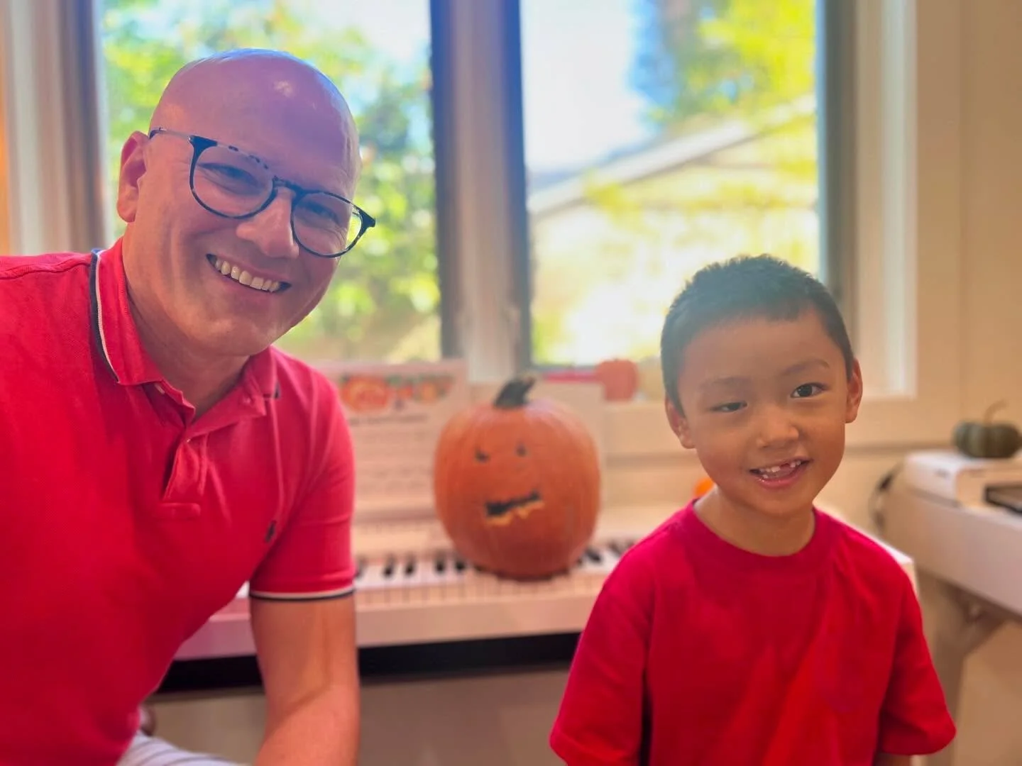 🎹🎃 Embracing the Magic of Music and Halloween! 🎃🎹

Meet one of our talented piano students who&rsquo;s been hard at work learning &ldquo;The Happy Jack-o&rsquo;-Lantern&rdquo; from the delightful Halloween collection by Jane Smisor Bastien and Li