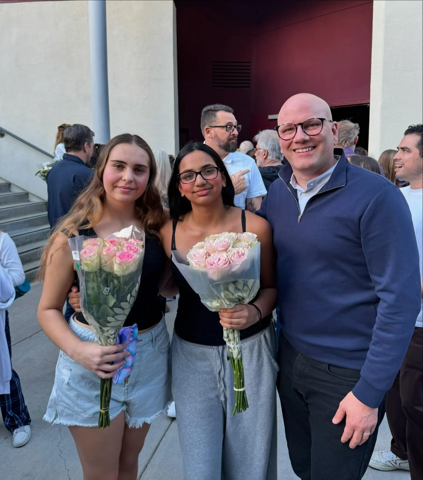 🎭✨ Yesterday was pure magic at Beauty and the Beast! I had the absolute pleasure of watching two of my talented voice students bring this timeless tale to life on stage, and they did a fantastic job. Their voices and passion lit up the room, and I c