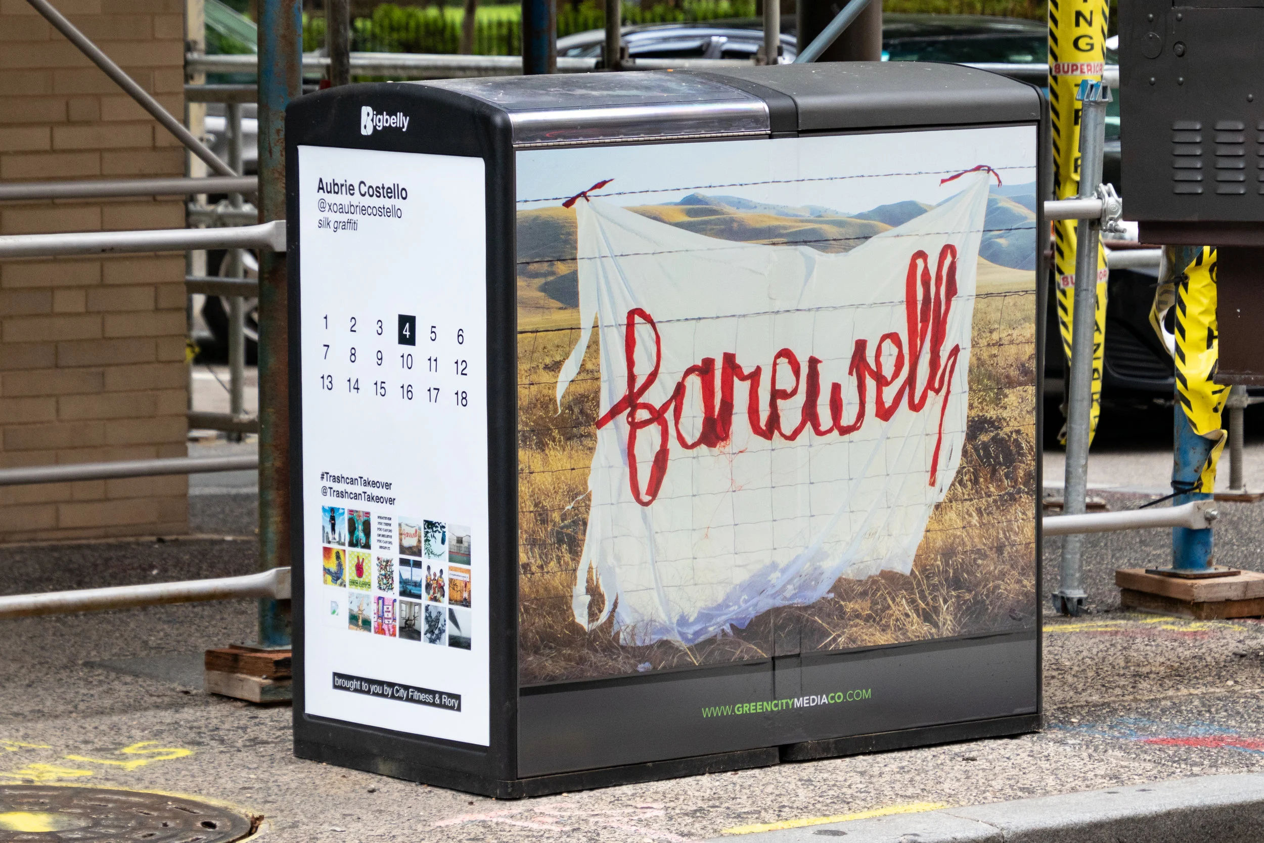 Silk Graffiti + Trash Can Takeover / Autumn 2018 Silk Graffiti for City Fitness/Rory Creative/Streets Dept Philadelphia Trash Can Takeover campaign (1 of 18 featured artists)