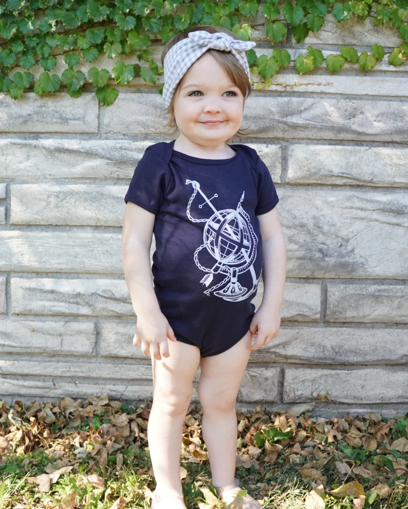 isla ss navy anchor onesie 1.jpg