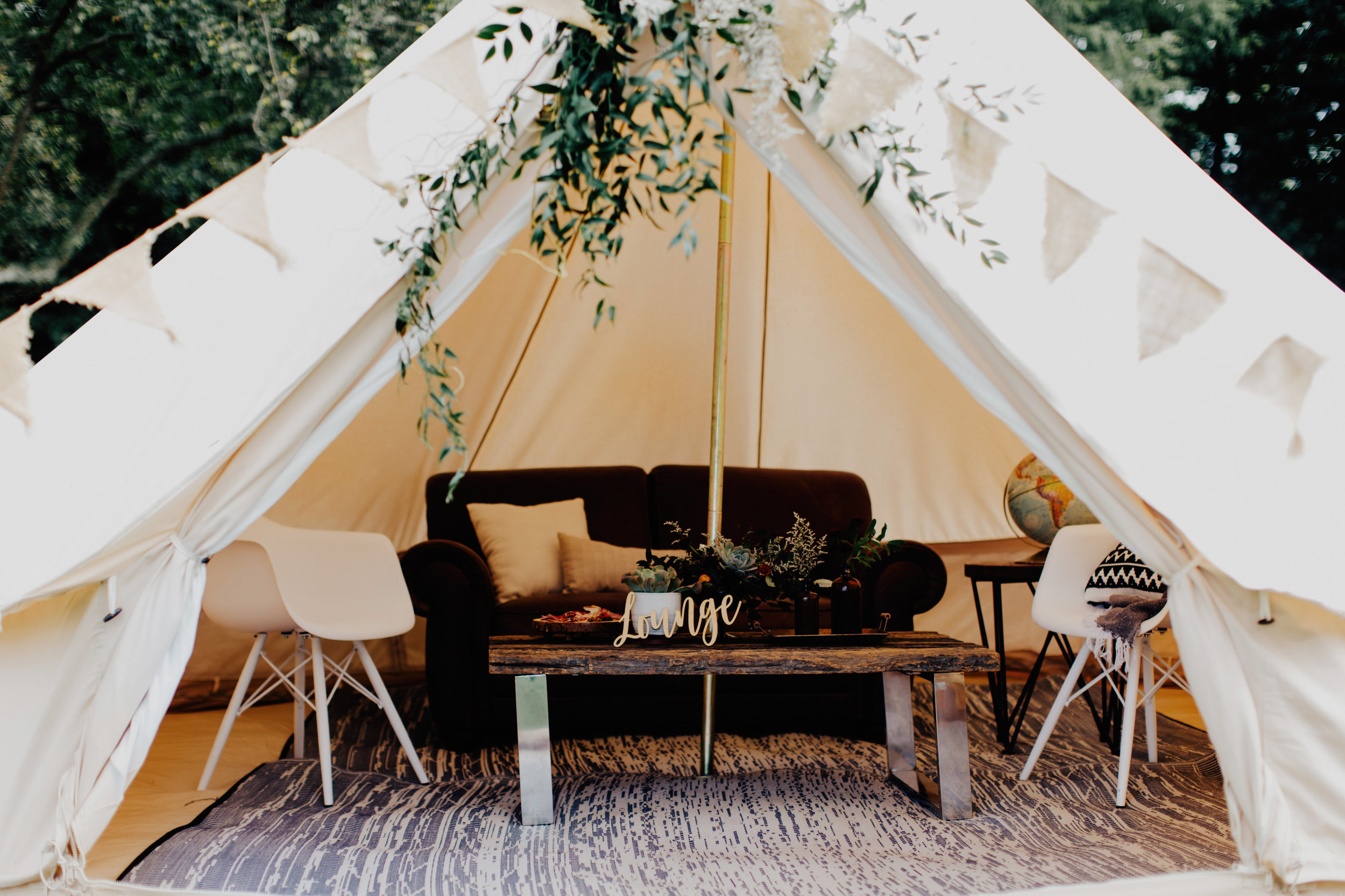 Luxury glamping space