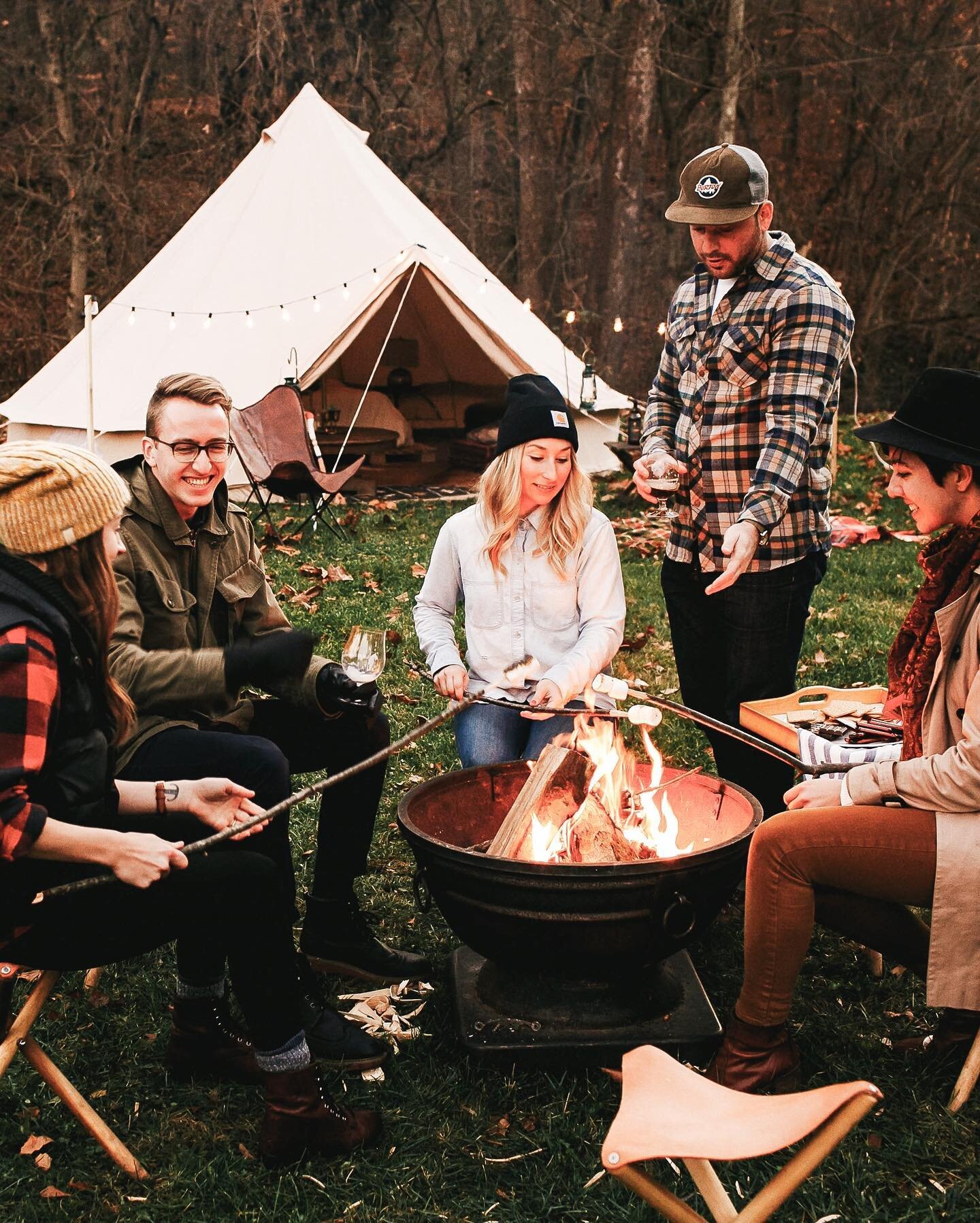 Grateful for friends that feel like family and family that feels like friends. Happy Turkey Day! Hope its cozy and warmed by a fire 🏕️🔥