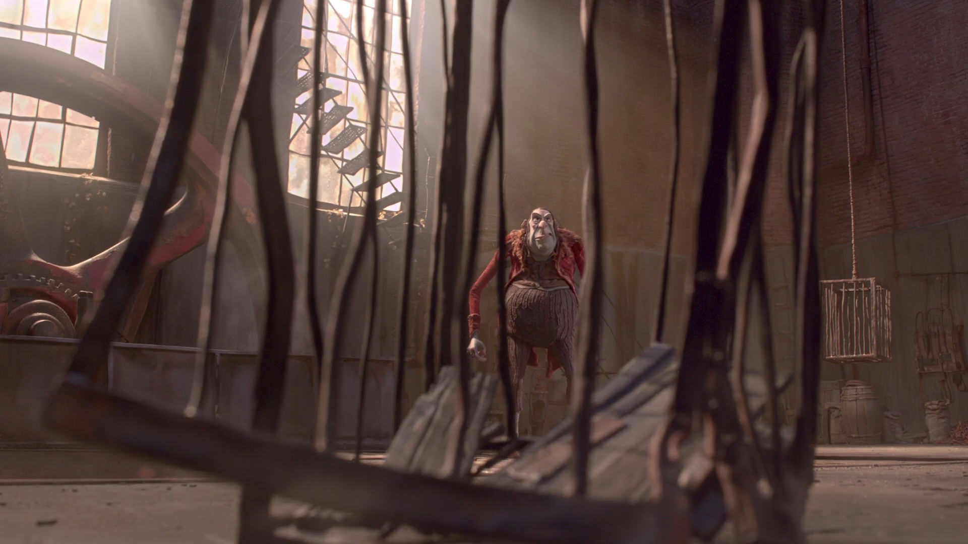 The warehouse scenes are some of my favorites in the film. Interesting framing with that wobbly line here!