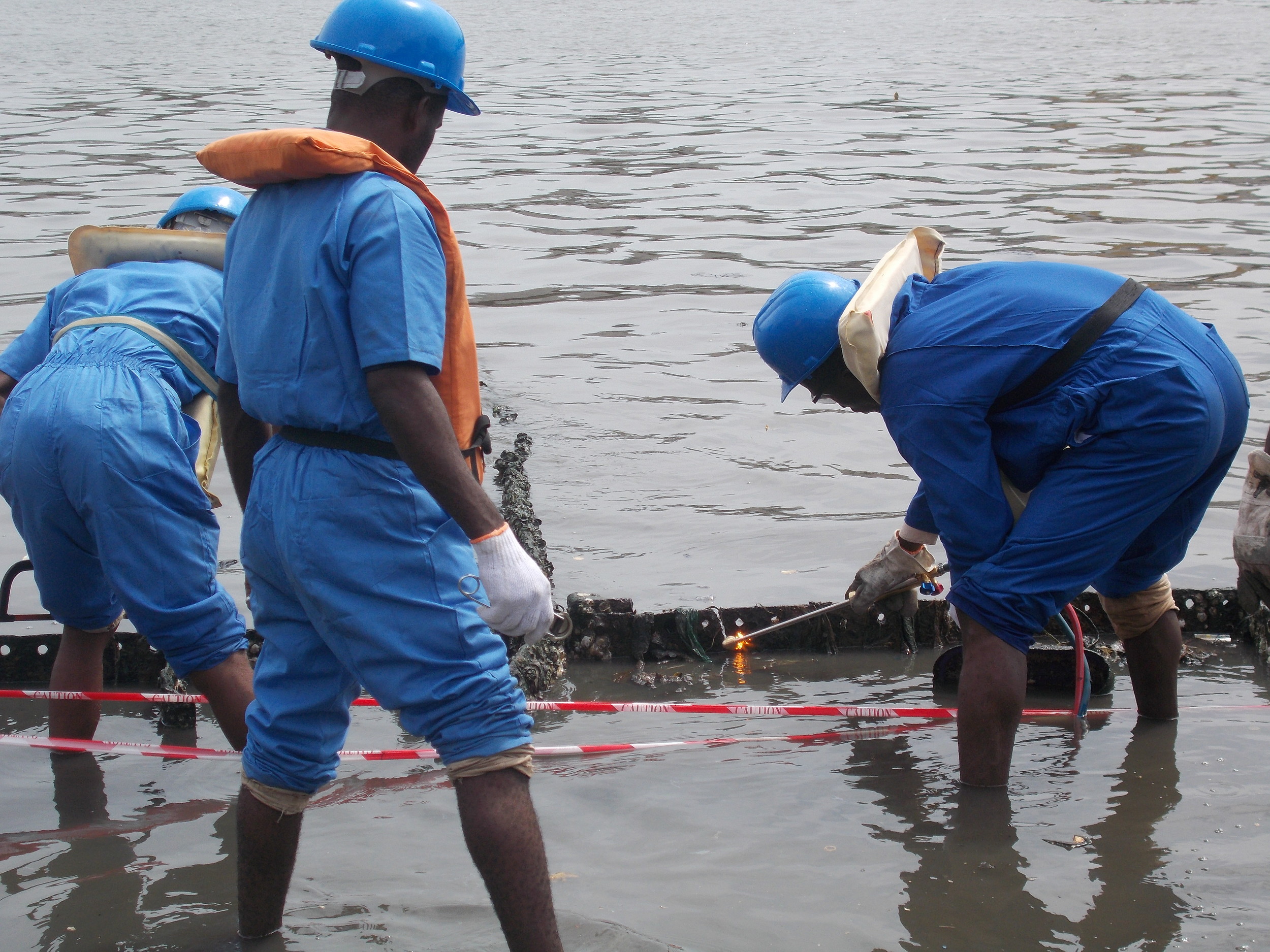 WRECK REMOVAL AT WABECO JETTY