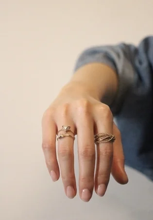 kellerringworn.jpg