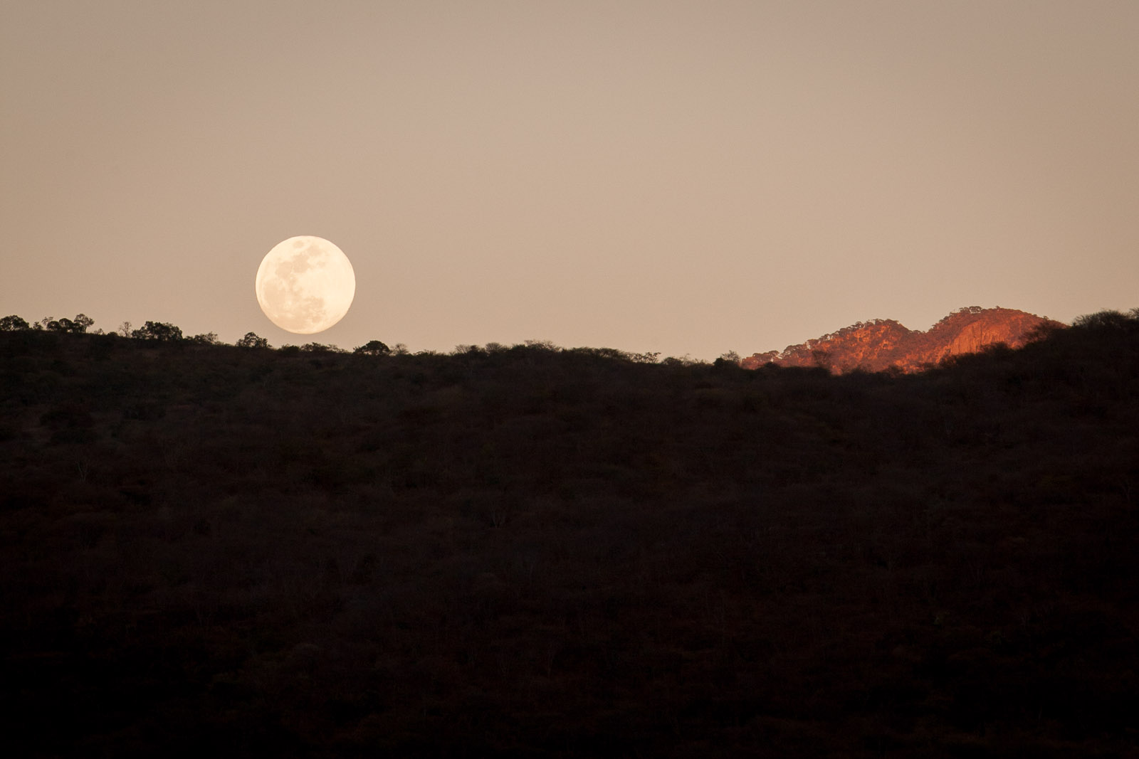 Moonrise, Aguamilpa, Mexico