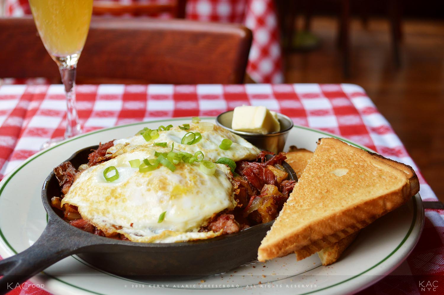 Corned Beef Hash with Fried Eggs | Dorrian's Red Hand | Upper East Side, NYC