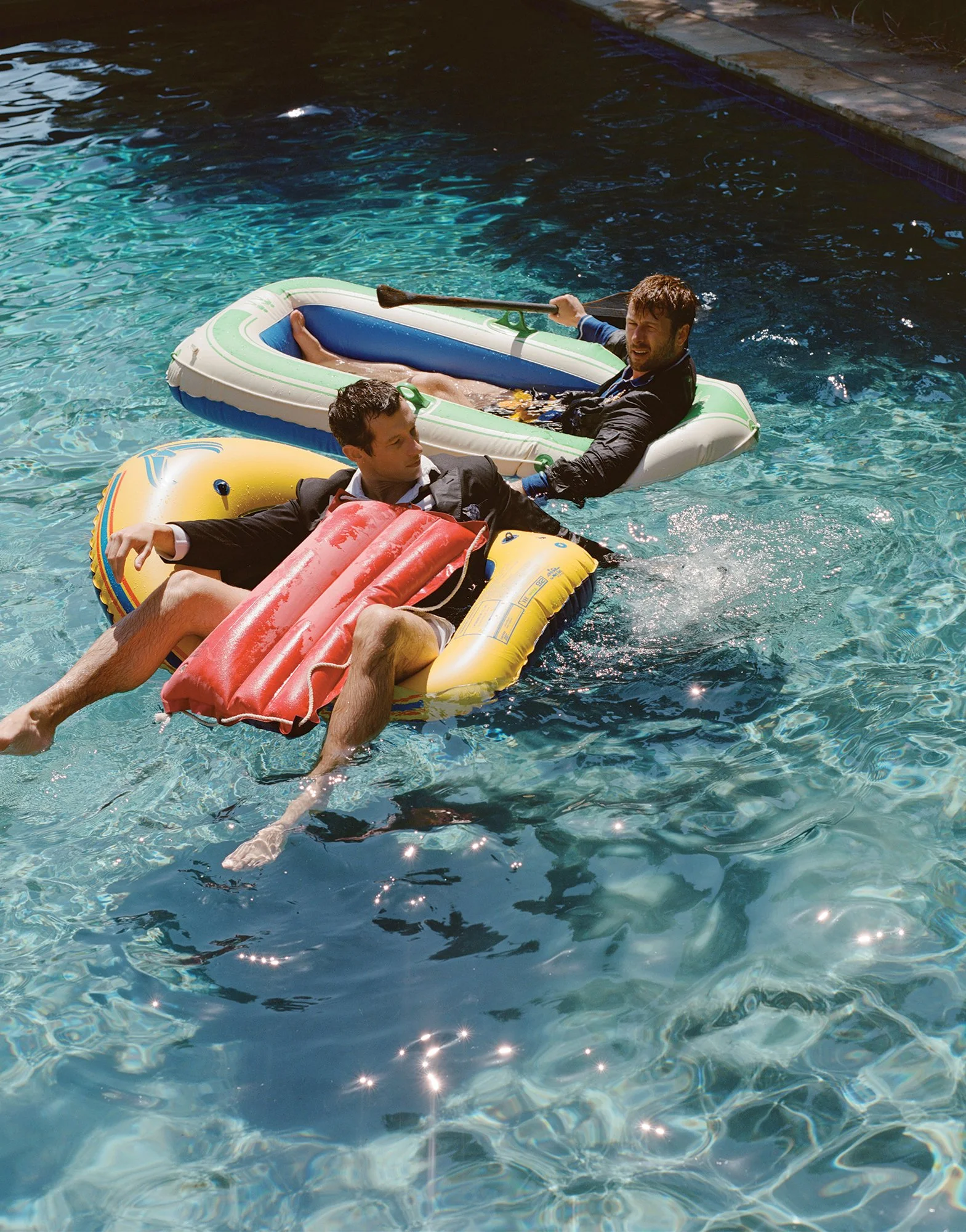 xVF1225-VF-HWD-26-Collage-Pool-01.jpg