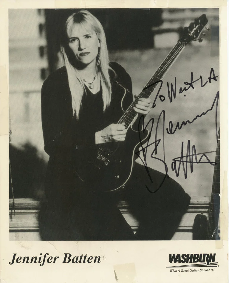 Jennifer Batten, one of the hardest working bass players around. Always a pleasure to see her.
