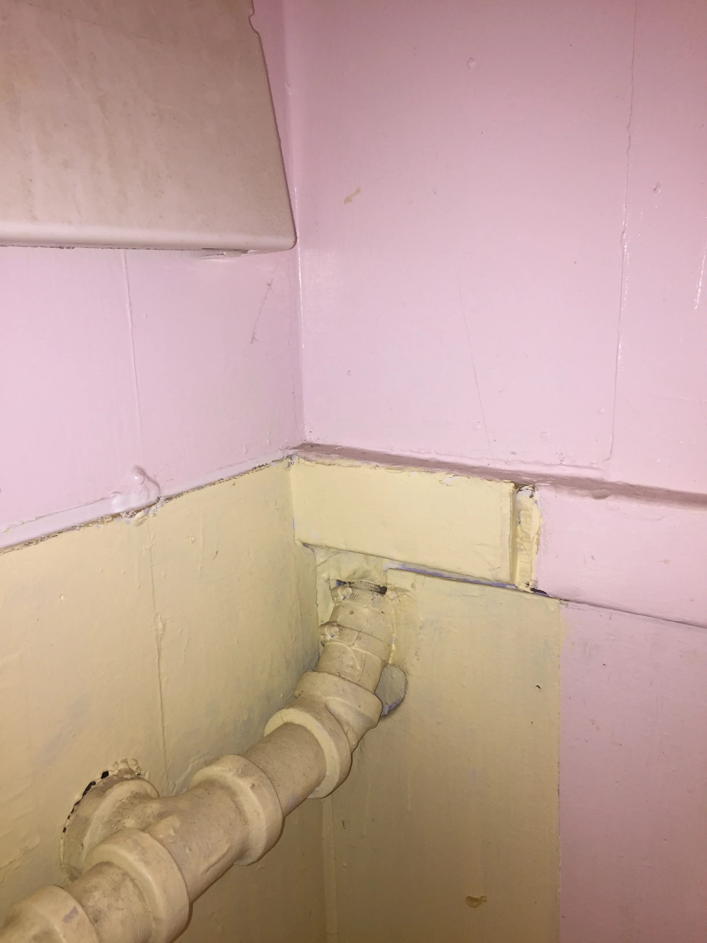 thedrydockbathroomcorner