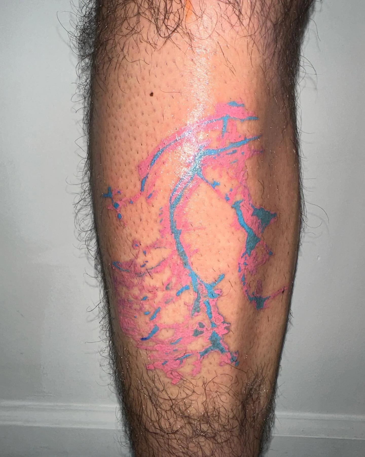 2 different value thresholds of a light aberration at Lacma in sky blue and bubblegum on @mr_steely_dan accross from an amazing piece of flash by @tattoosforyourenemies how&rsquo;s that for taking the fuckin piss 😘 @sangbleutattoola