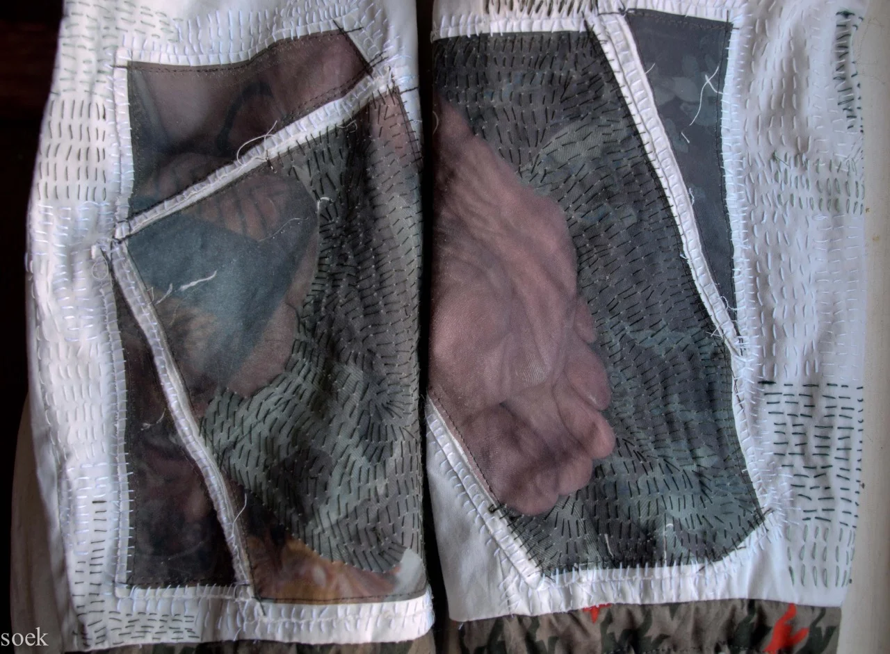 diary drawing.respirare(ademen,breathing). embroidering and photograph on pants