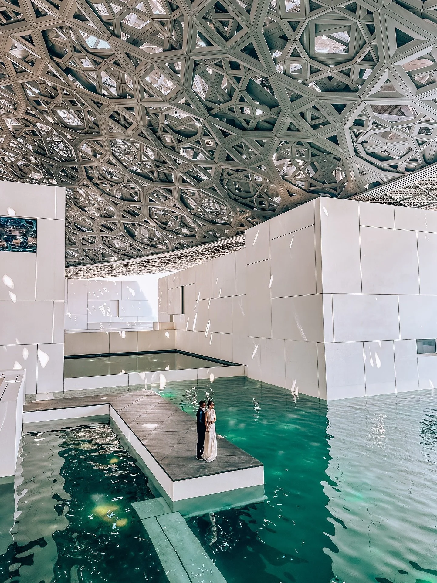 Behind every Louvre Abu Dhabi wedding photoshoot is&hellip;&hellip;.(swipe) a queue of 27 people waiting their turn 😂📸
&bull;
&bull;
&bull;
&bull;
&bull;
&bull;
&bull;
&bull;
&bull;
&bull;
&bull;
#abudhabi #visitabudhabi #mydubai #uae #traveldiarie