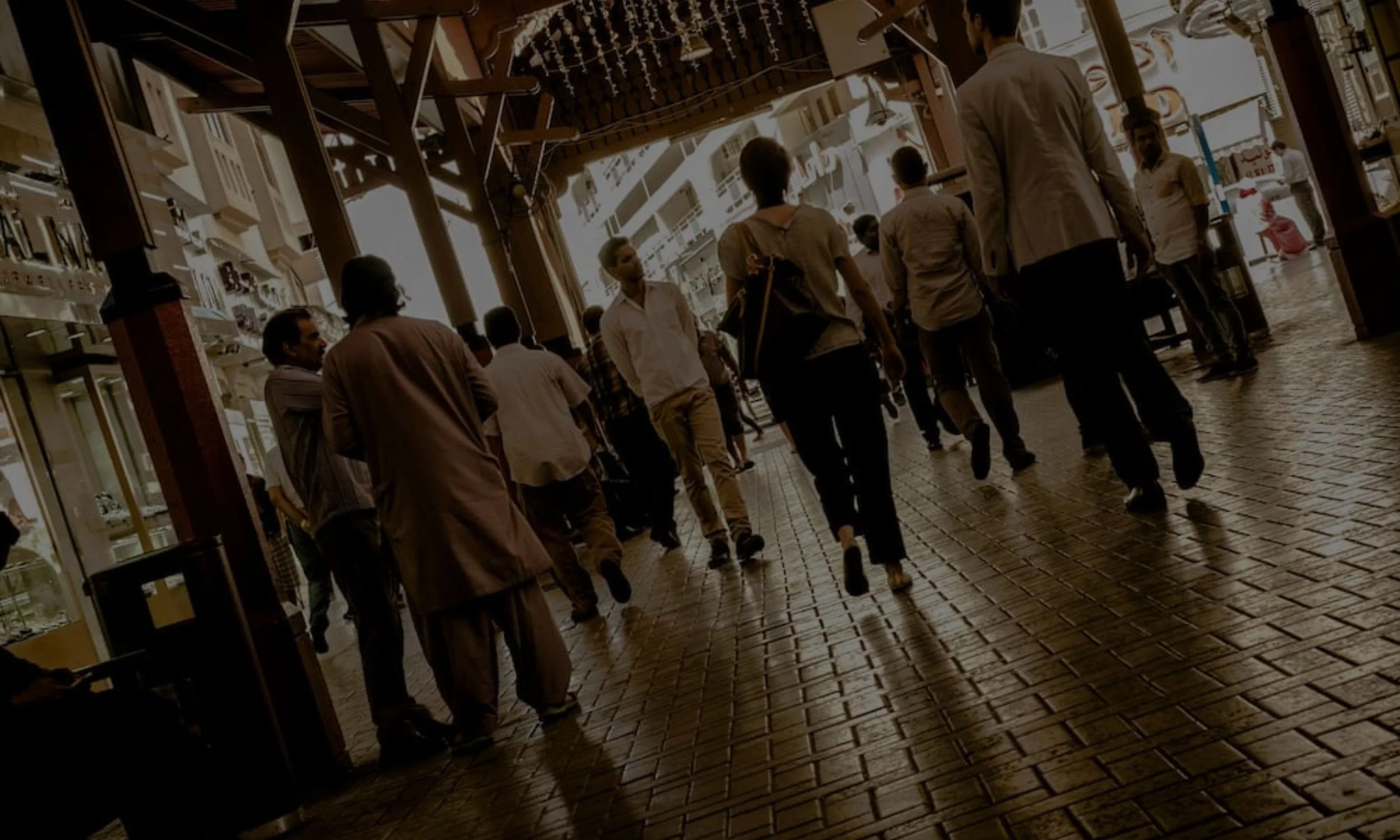 dubai-souk-market-street-wander-with-nada-reviews-background.jpg