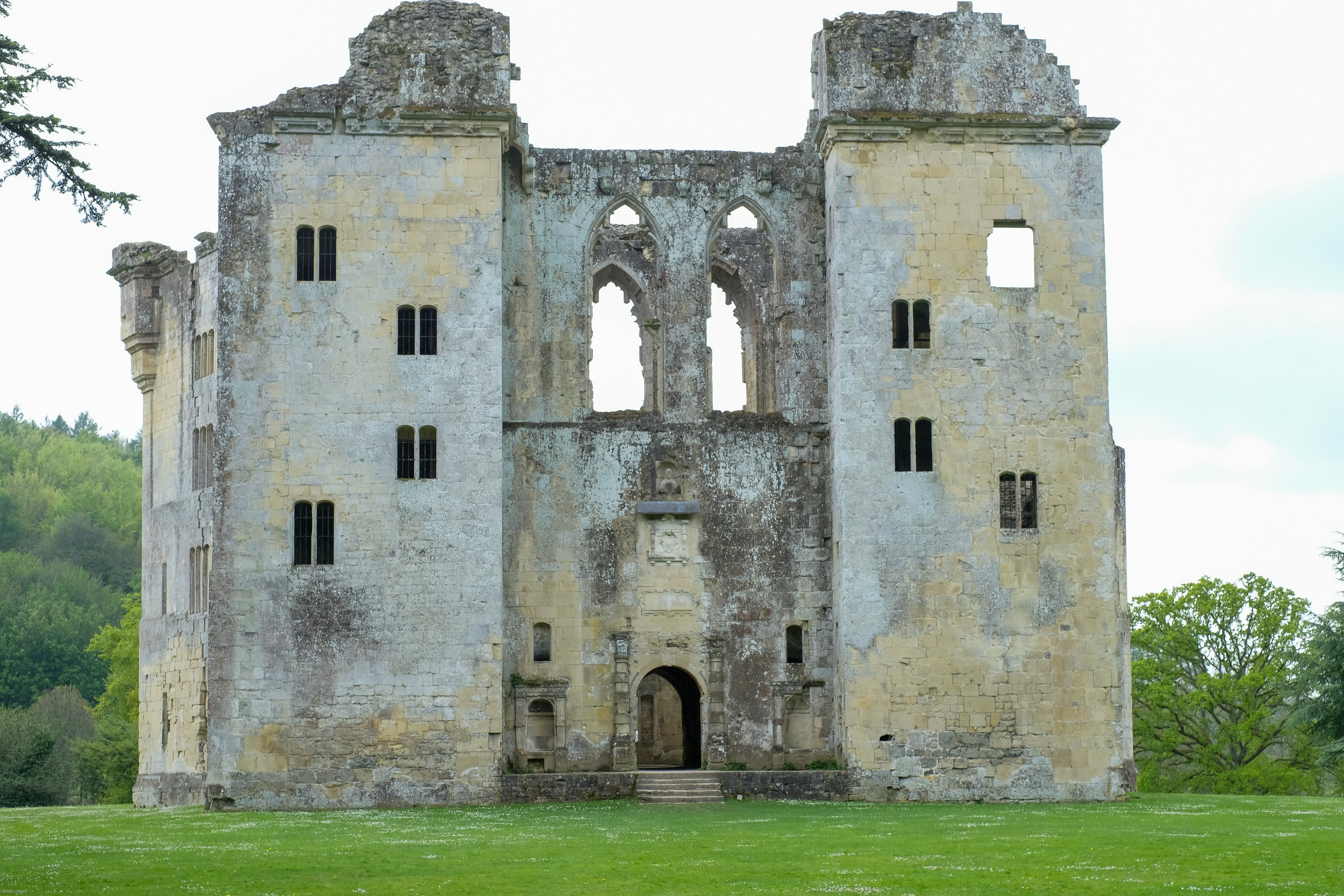 old wardour castle 2019 april-8.jpg