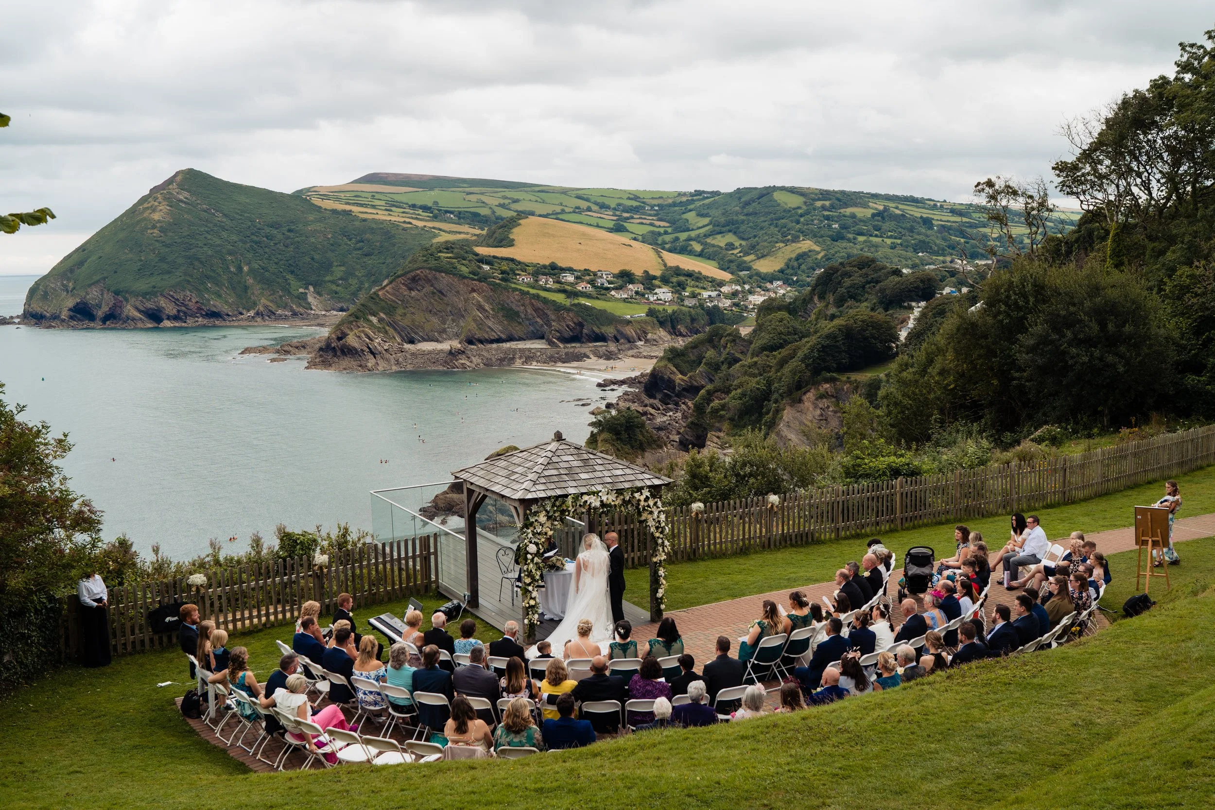 Sandy Cove wedding venue in Devon captured by yeti phoytography